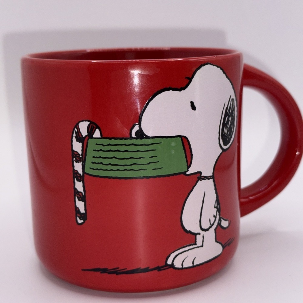 Peanuts‎ Snoopy Christmas Red Stoneware Coffee Mug Modern Gourmet Foods 2021